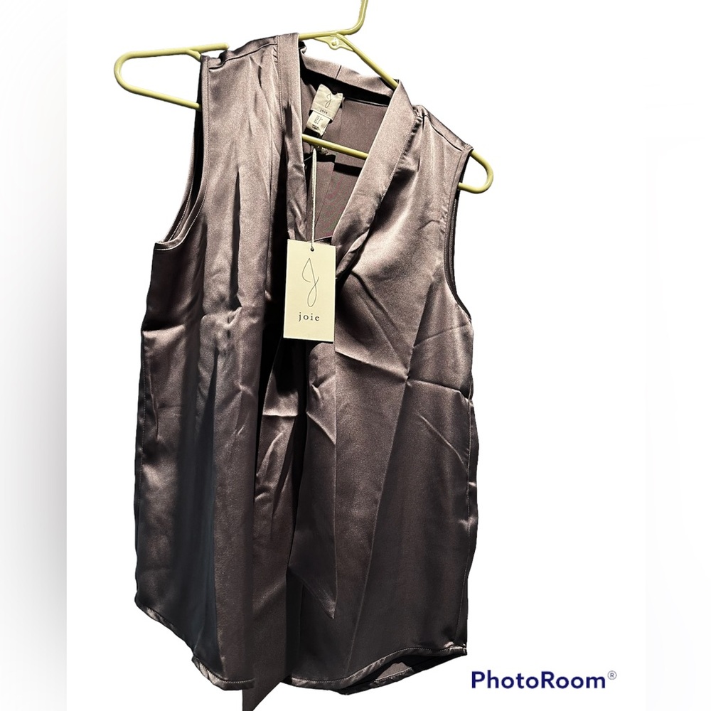 💕💕NWT JOIE SLEEVELESS BLOUSE WITH TIE FRONT. GRAY SIZE SMALL.💕💕